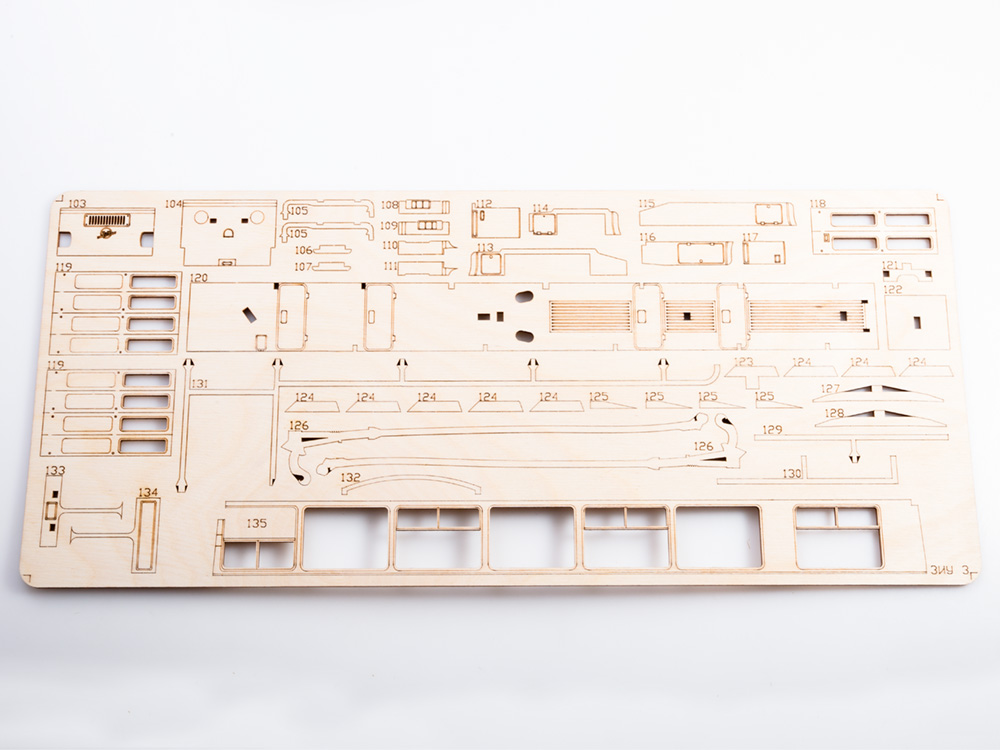 11104BAUMI Сборная модель ЗИУ-682 троллейбус Baumi