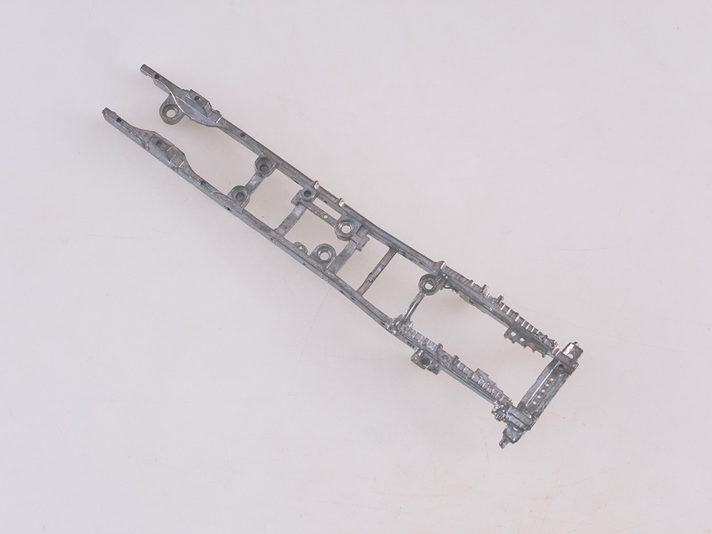 1306AVD Сборная модель Седельный тягач КАМАЗ-44108 AVD Models