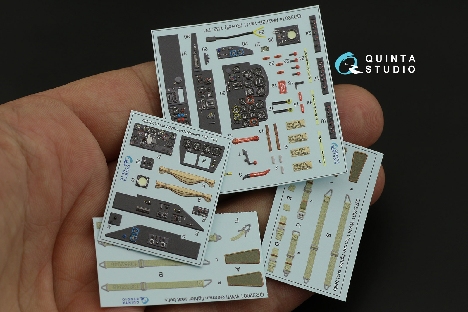 QD32074 3D Декаль интерьера кабины Me 262B1a/U-1 (Revell)