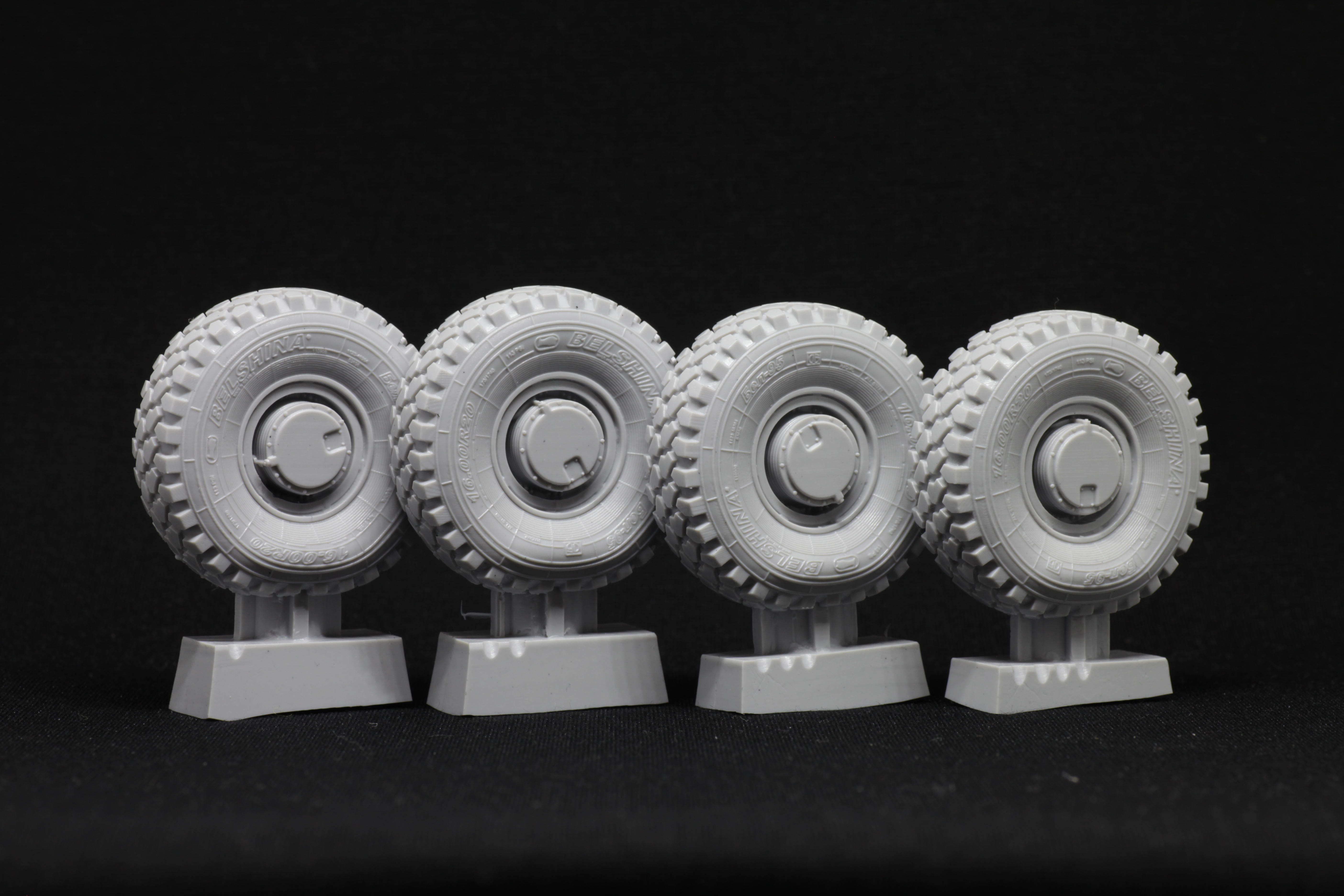 AM3569 Колеса для БТР Бумеранг под нагрузкой (8шт.)