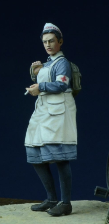 35016DM  German DRK Nurse 1939-45 D-Day Miniature Studio