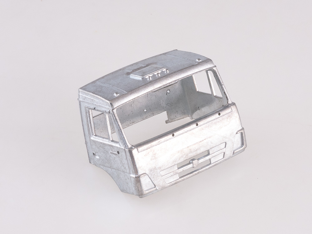 1312AVD Сборная модель КАМАЗ-6540 8x4 самосвал (рестайлинг) AVD Models