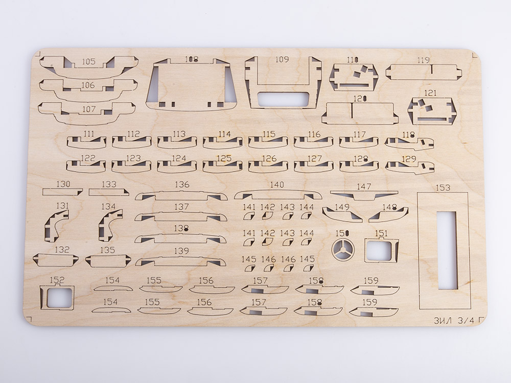 11007BAUMI Сборная модель ЗИЛ 130-Бортовой Baumi