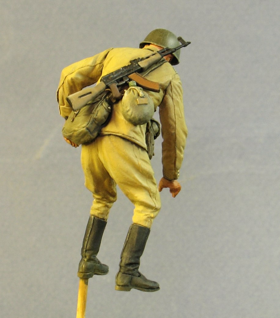 T35207 Советские артиллеристы (лето 70-80-х годов) со снарядами (2) Tank