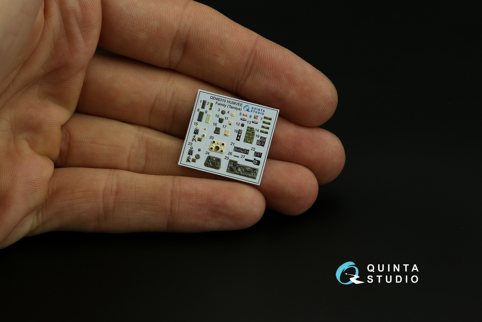 QD48310 3D Декаль интерьера кабины для семейства HUMVEE (Tamiya)