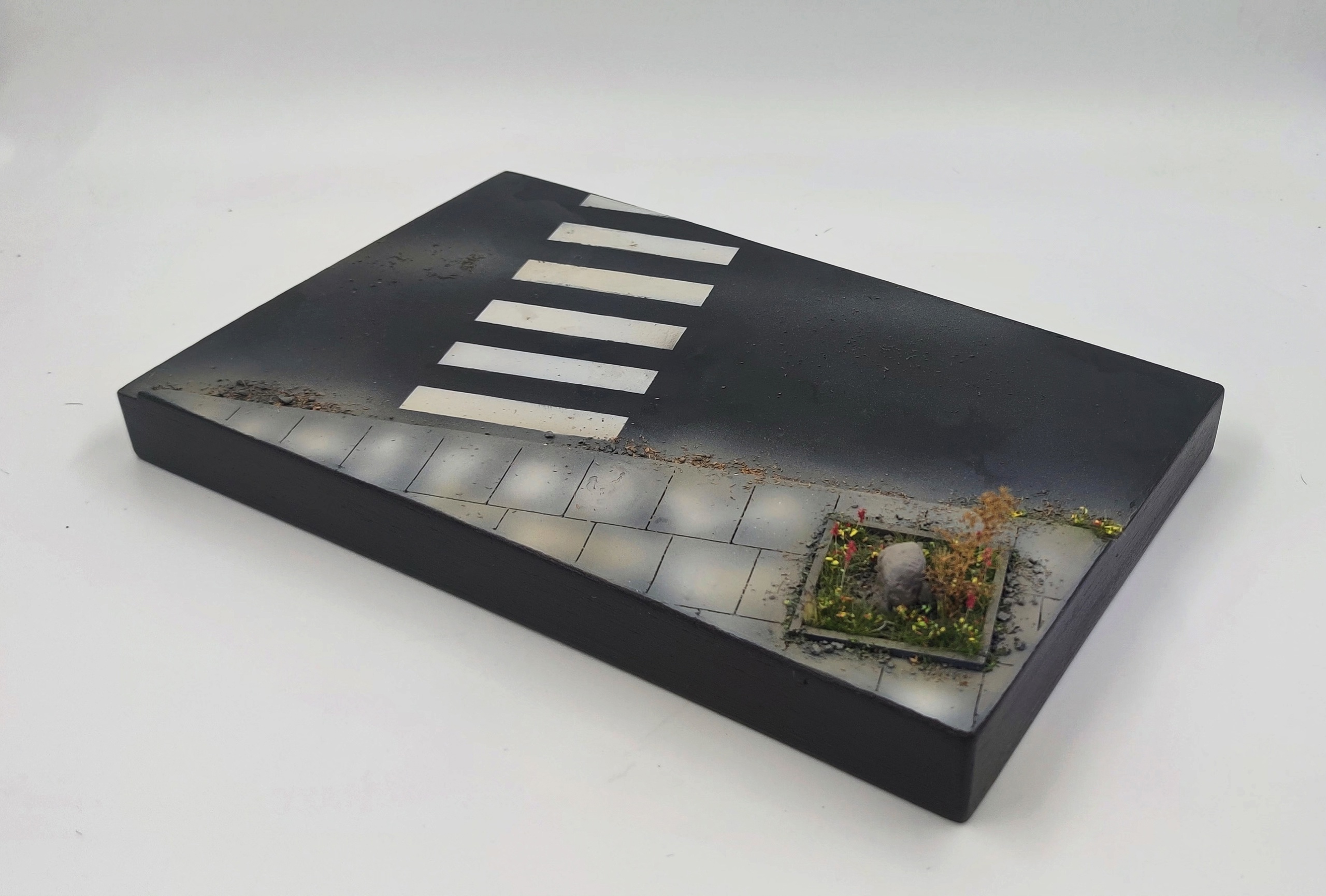 HE-35225 Подставка Зебра Размер 30*20*5