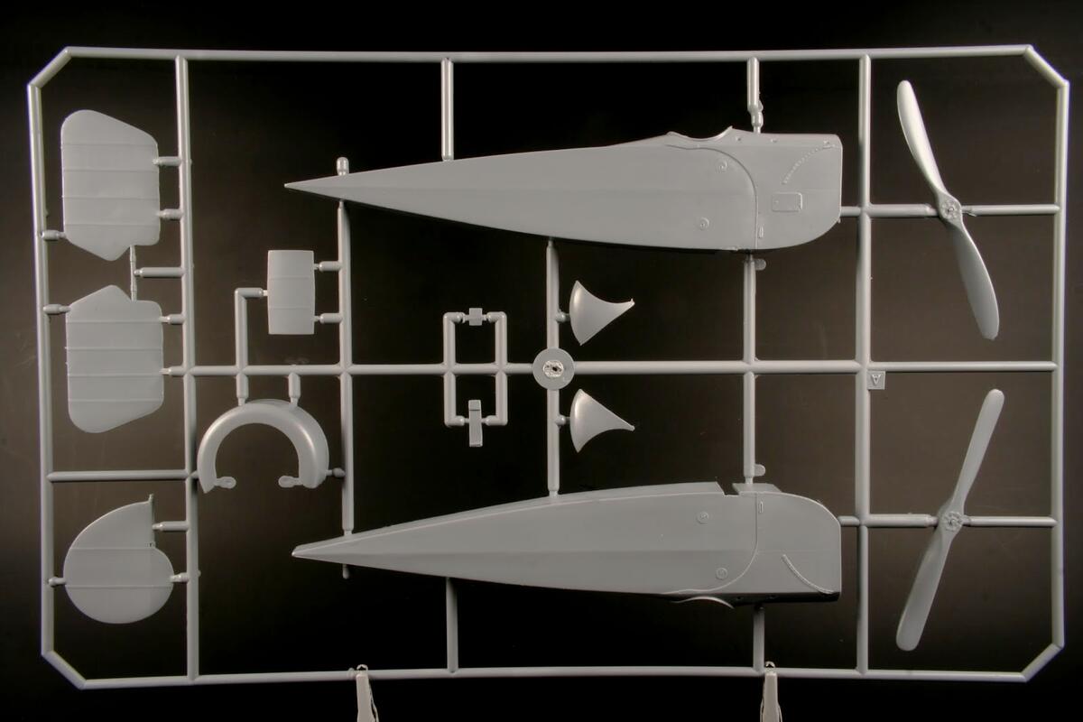 SH32065 Fokker D.II Black & White Tail Special Hobby