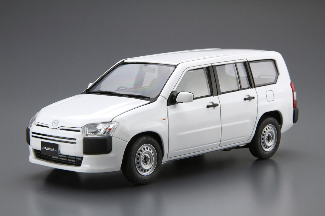 05786 Mazda Familia Van '18 Aoshima