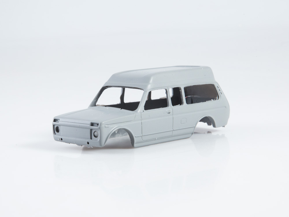 1464AVD Сборная модель Автомобиль ВАЗ-2131-05 AVD Models