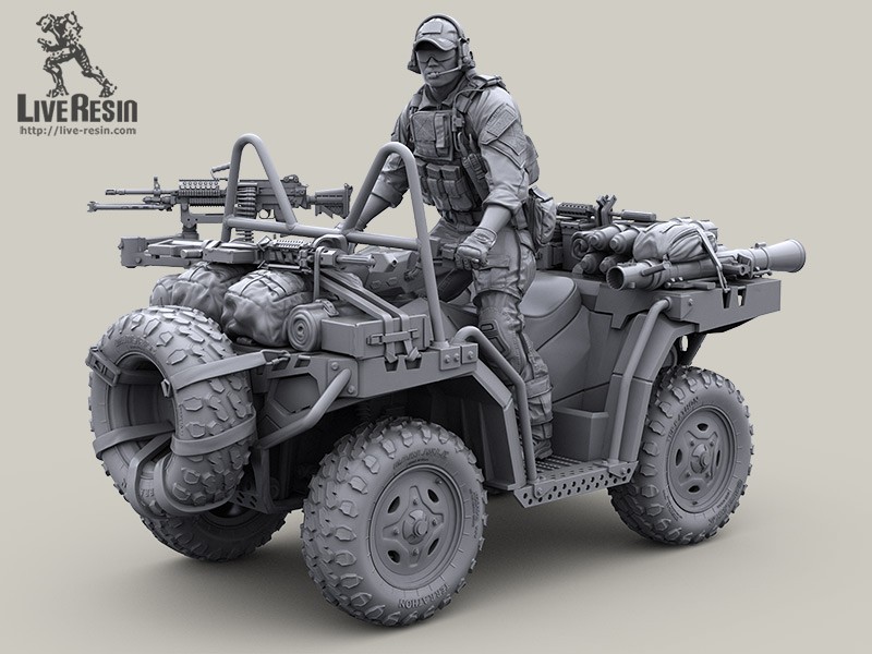 LRM35018 Боец Сил Специального Назначения США или МАРСОК США управляющий квадроциклом, 2013-15 годы, стоящий