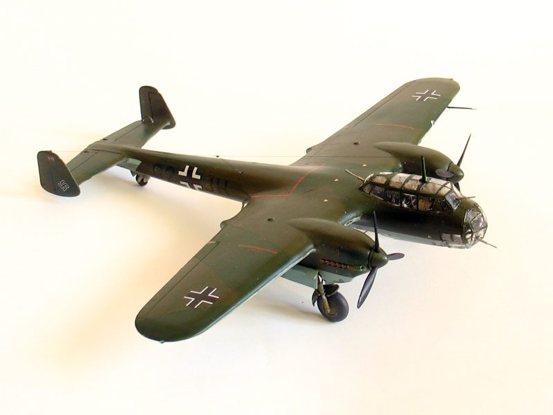 72301 Do-215 В-4, германский истребитель-разведчик ICM