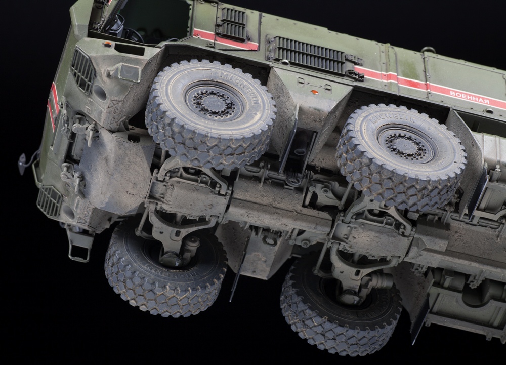 3701 Российский бронированный автомобиль Тайфун-К Звезда