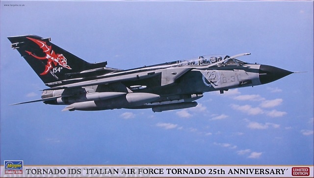 02049 Самолет   TORNADO IDS ITALIAN AIR FORCE TORNADO 25TH ANNIVERSARY Hasegawa