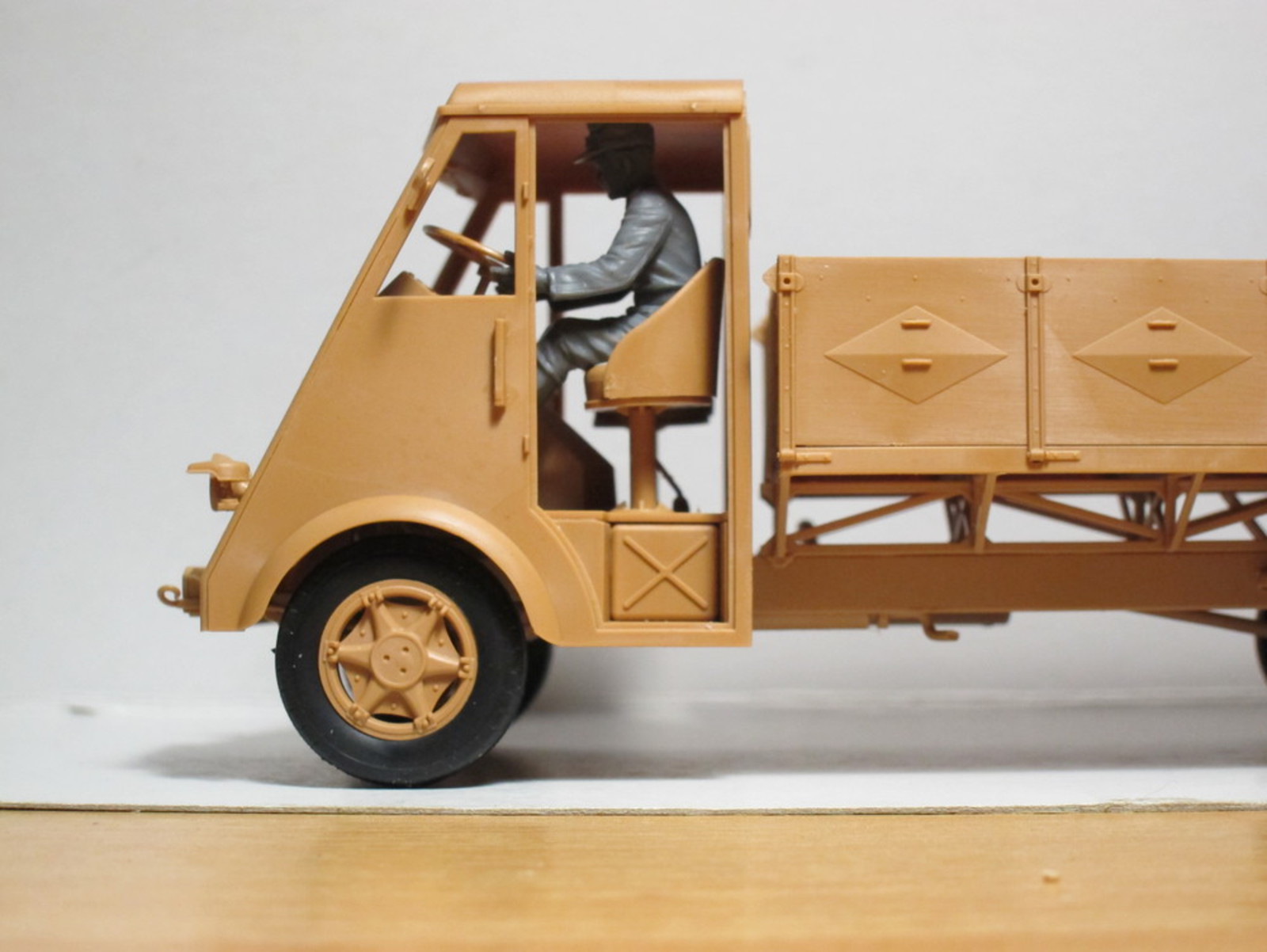 35418 Lastkraftwagen 3,5 t AHN с германскими водителями ICM