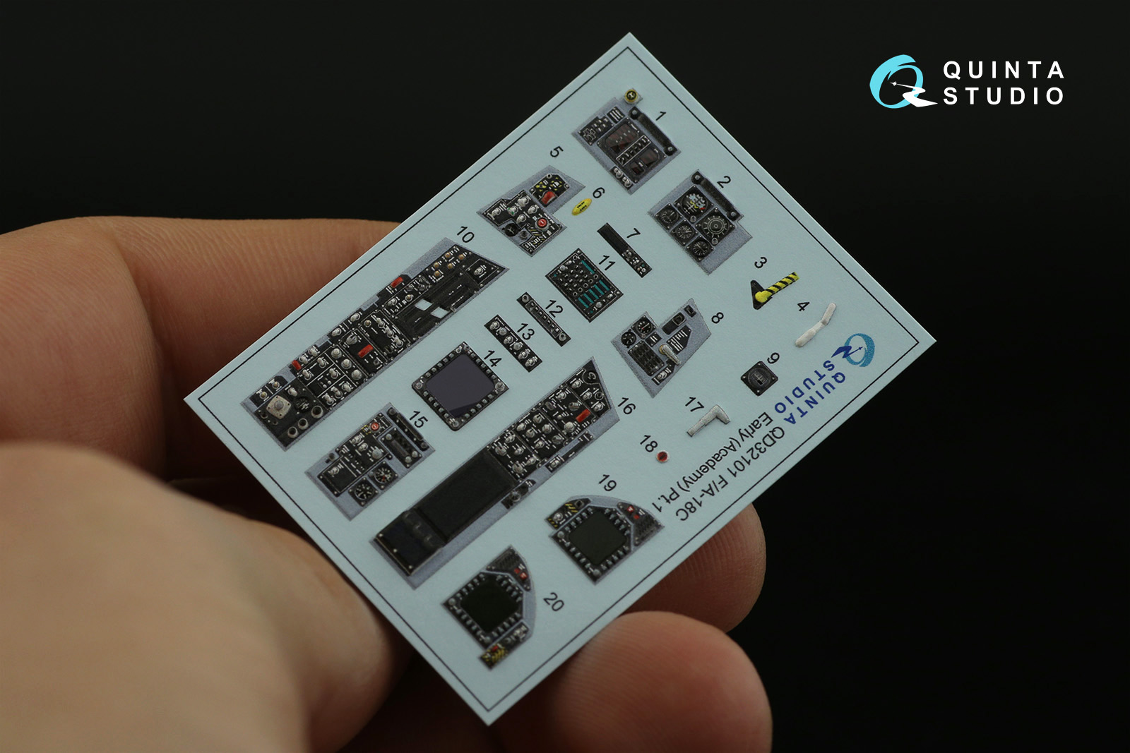 QD32101 3D Декаль интерьера кабины F/A-18С Early (для модели Academy)