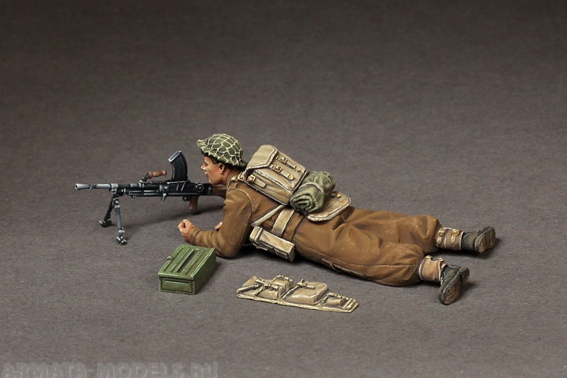35137SOGA Machine gunner British infantry at rest. SOGA Miniatures
