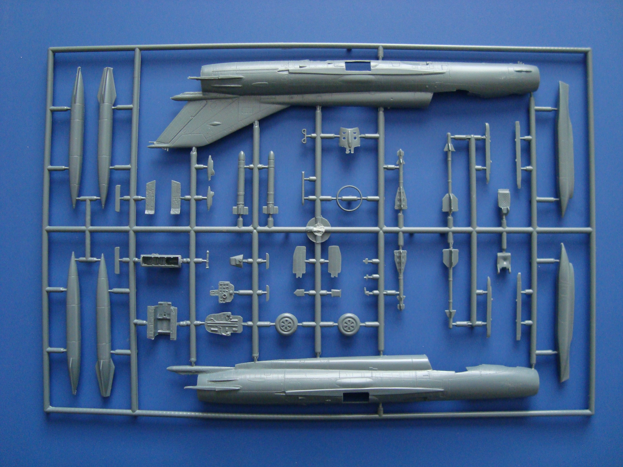 KPM0122  MIG-21PFM KP Models