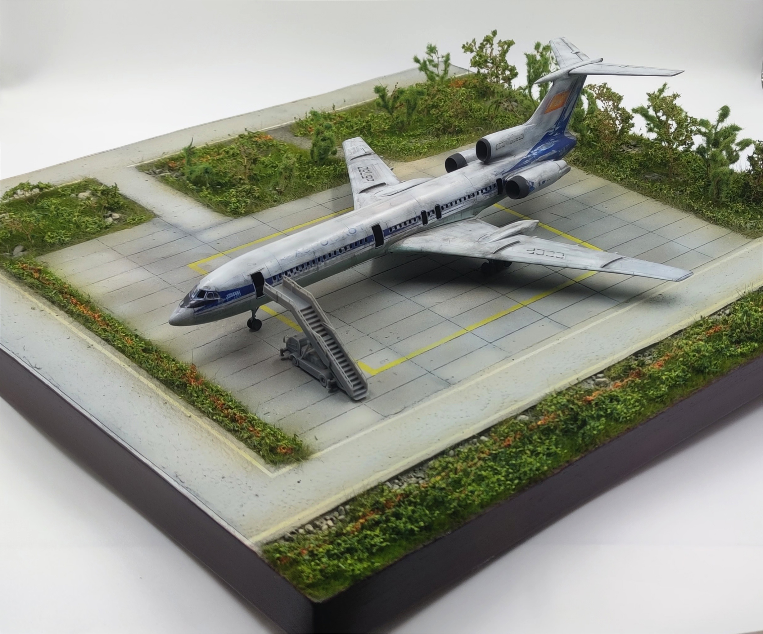 HE-144007 Подставка Площадка