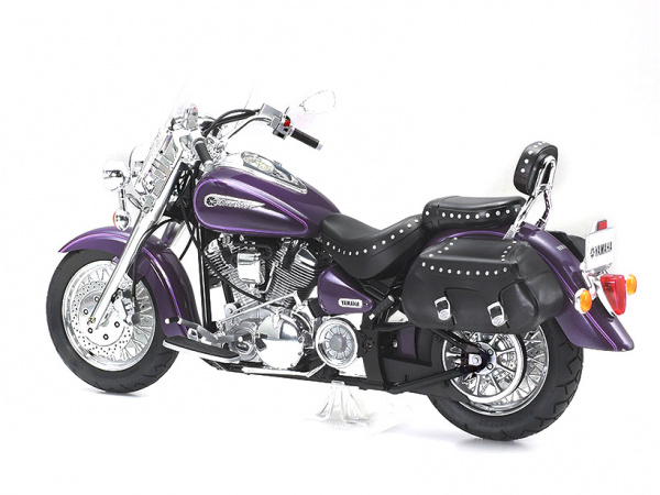 14135T 1/12 Yamaha XV1600 RoadStar Custom Tamiya