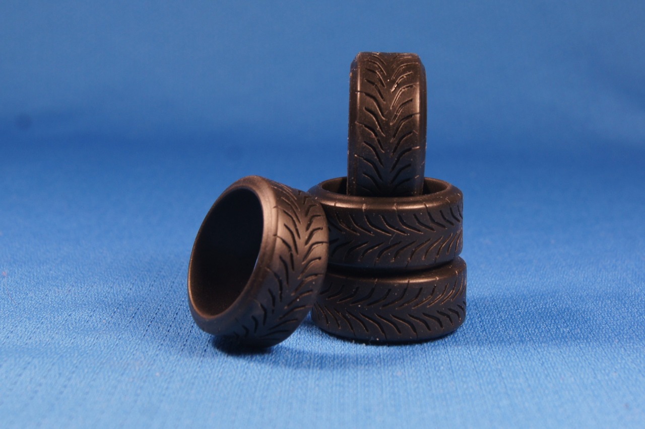 YS24-024 ШИНЫ 20-22 inches Toyo Tires PROXES R888 YourScale