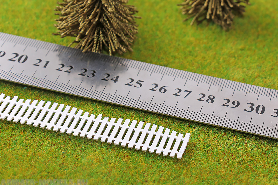 009zp005 Забор штакетник фигурный h=15мм/ длина 300мм