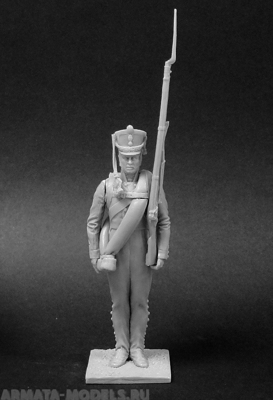 CHM-54217(M). Рядовой пехотных (или егерских) полков, Россия 1812-14 гг. 54 мм. Материал - белый металл. Chronos Miniatures