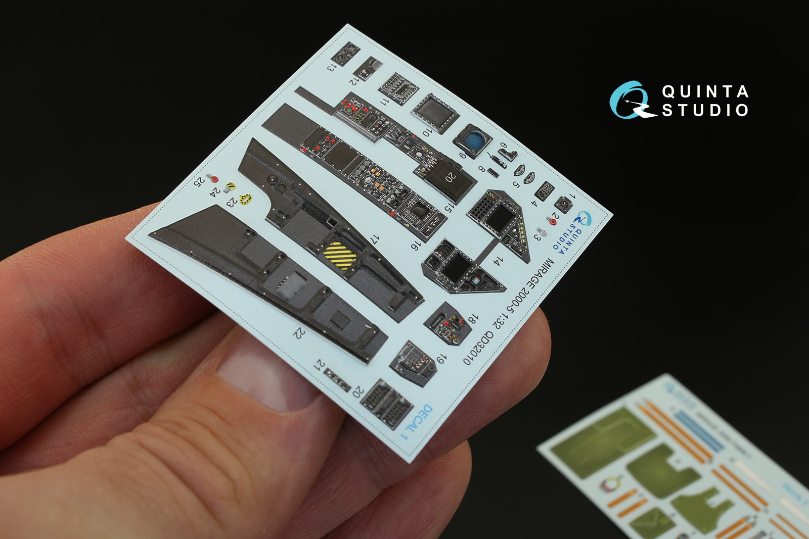QD32010 1/32 3D Декаль интерьера кабины Mirage 2000-5 (для модели Kitty Hawk) Quinta Studio