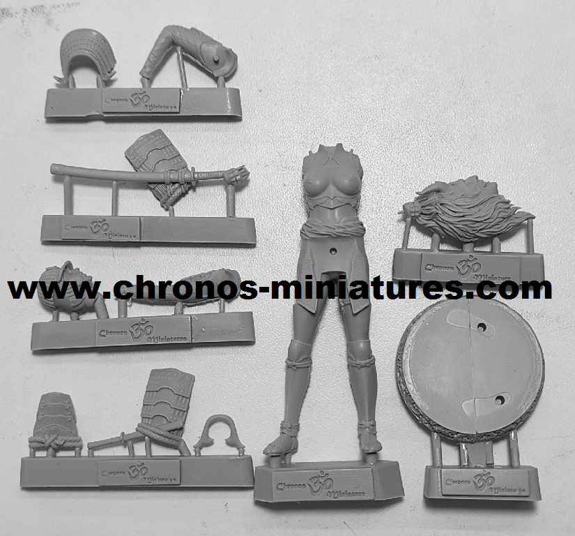 CHM-75058. Миры Фэнтези: Японская женщина-сармурай. 75 мм. Материал - смола. Chronos Miniatures