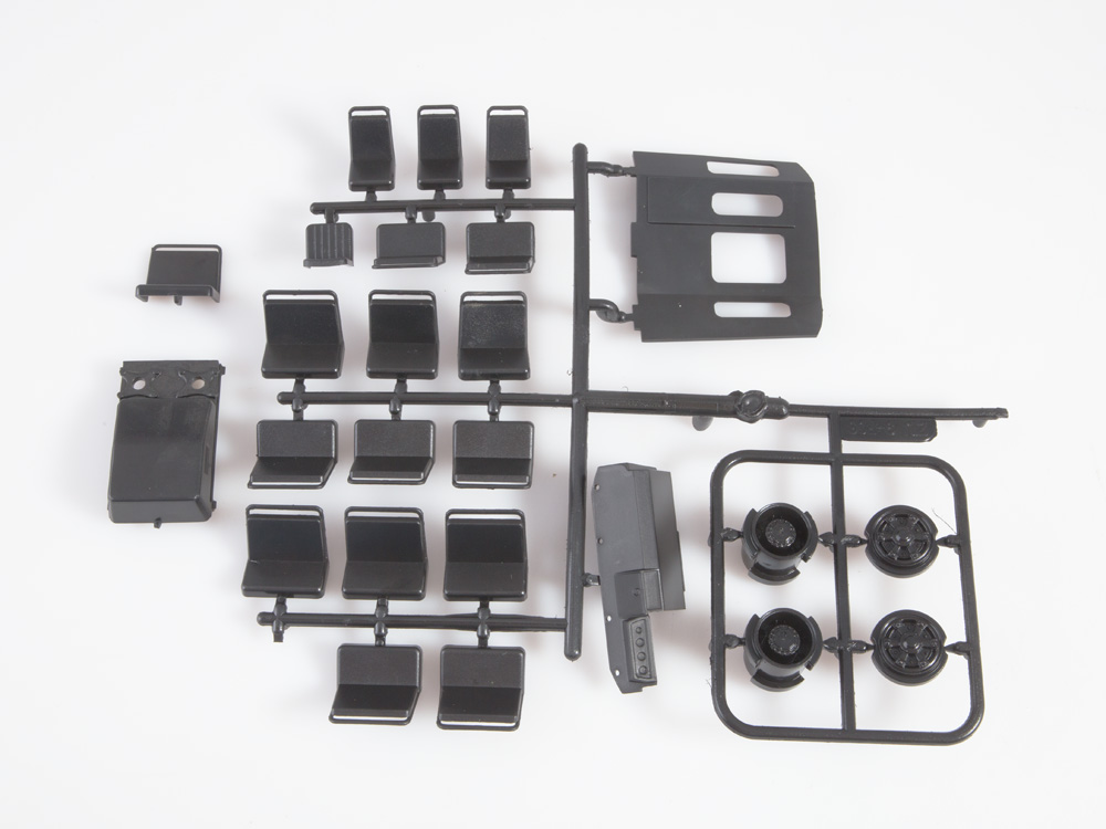 4039AVD Сборная модель Троллейбус ЗИУ-9 AVD Models