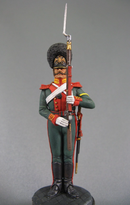 CHM-54079(M). Рядовой Лейб-Гвардии Конно-Гренадерского полка, Россия 1848-55 гг. 54 мм. Материал - белый металл. Chronos Miniatures