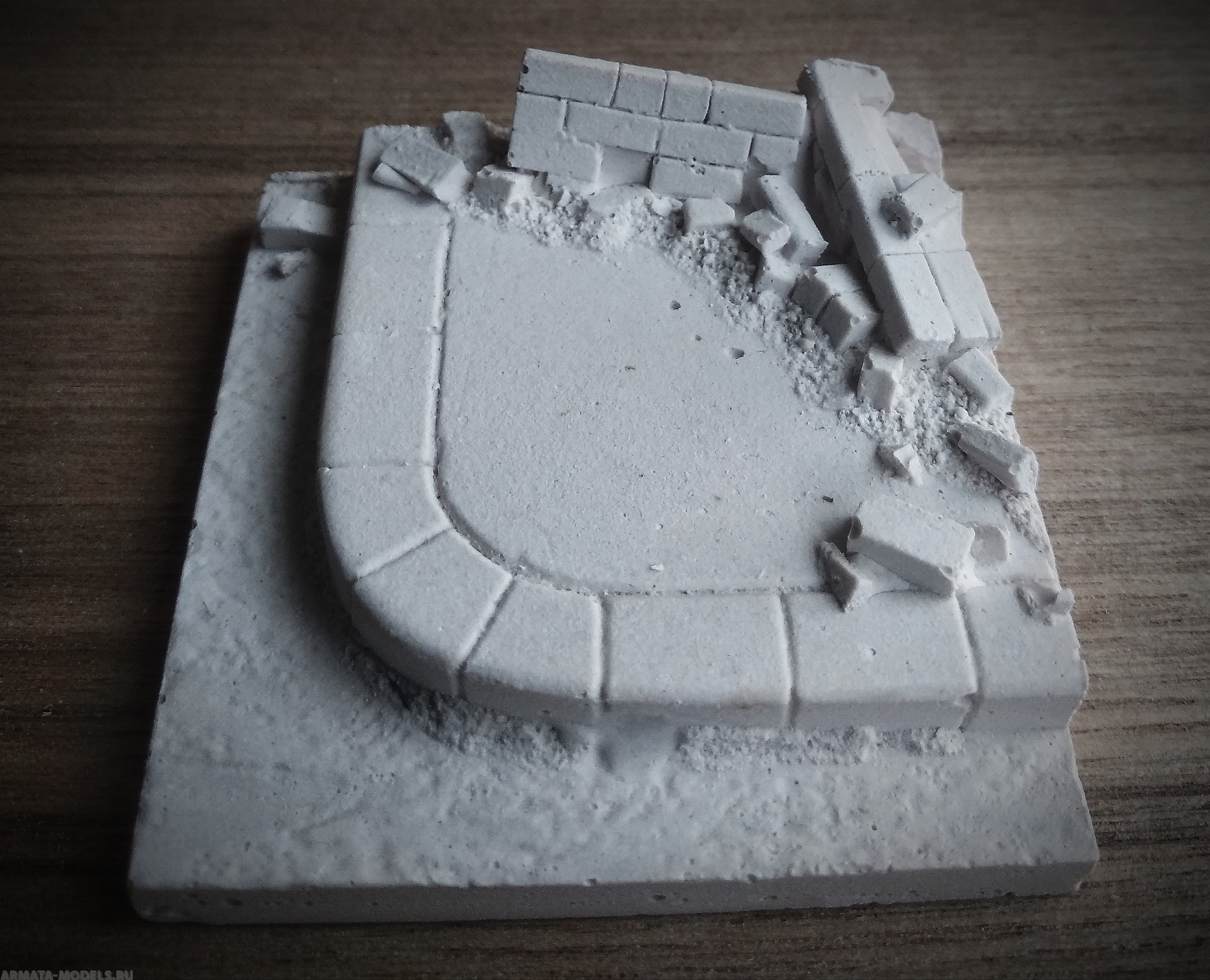 Б04AB Фрагмент тротуара угловой с обломками