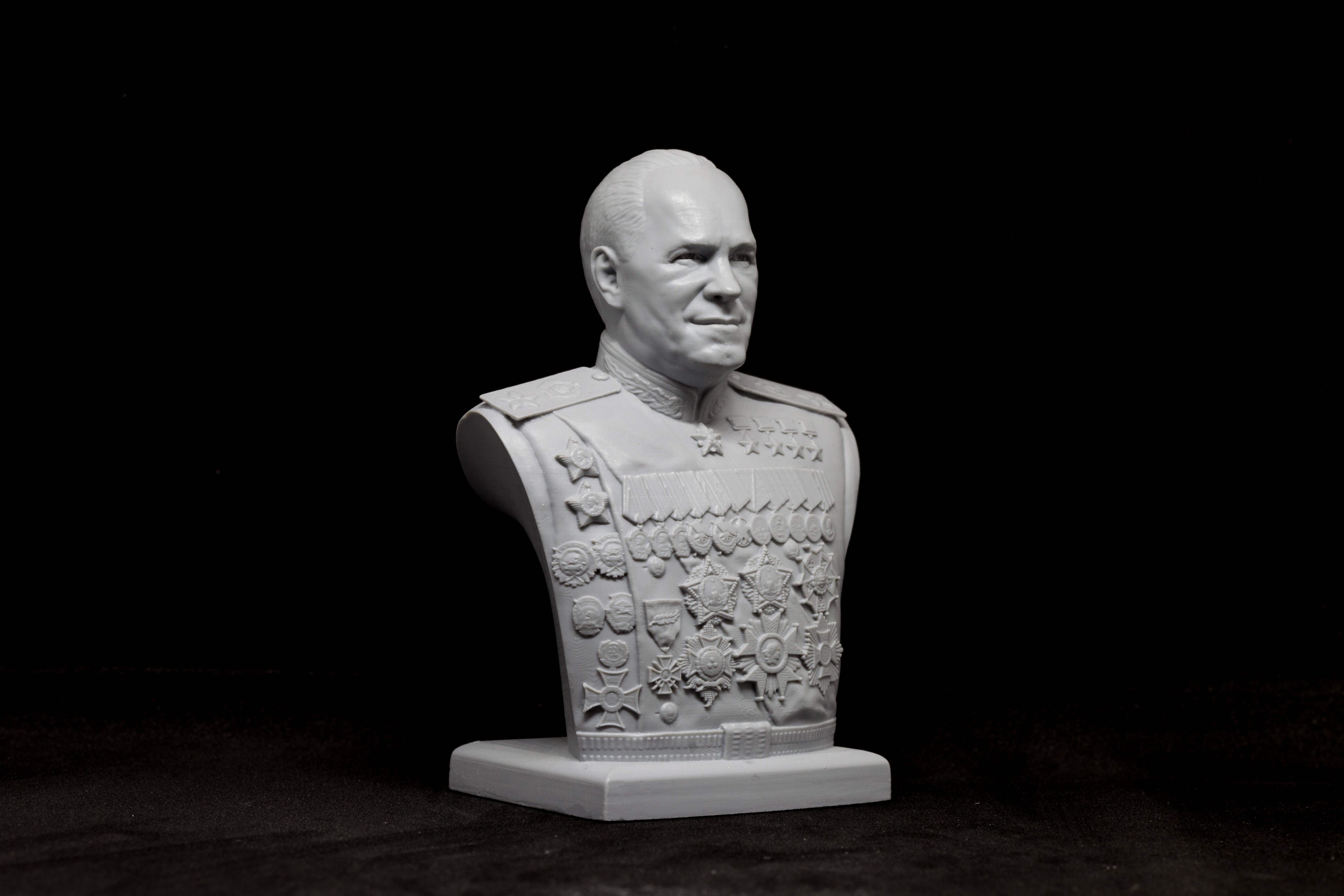 AM1006 Бюст  Маршал Победы 1/10 Arma Models