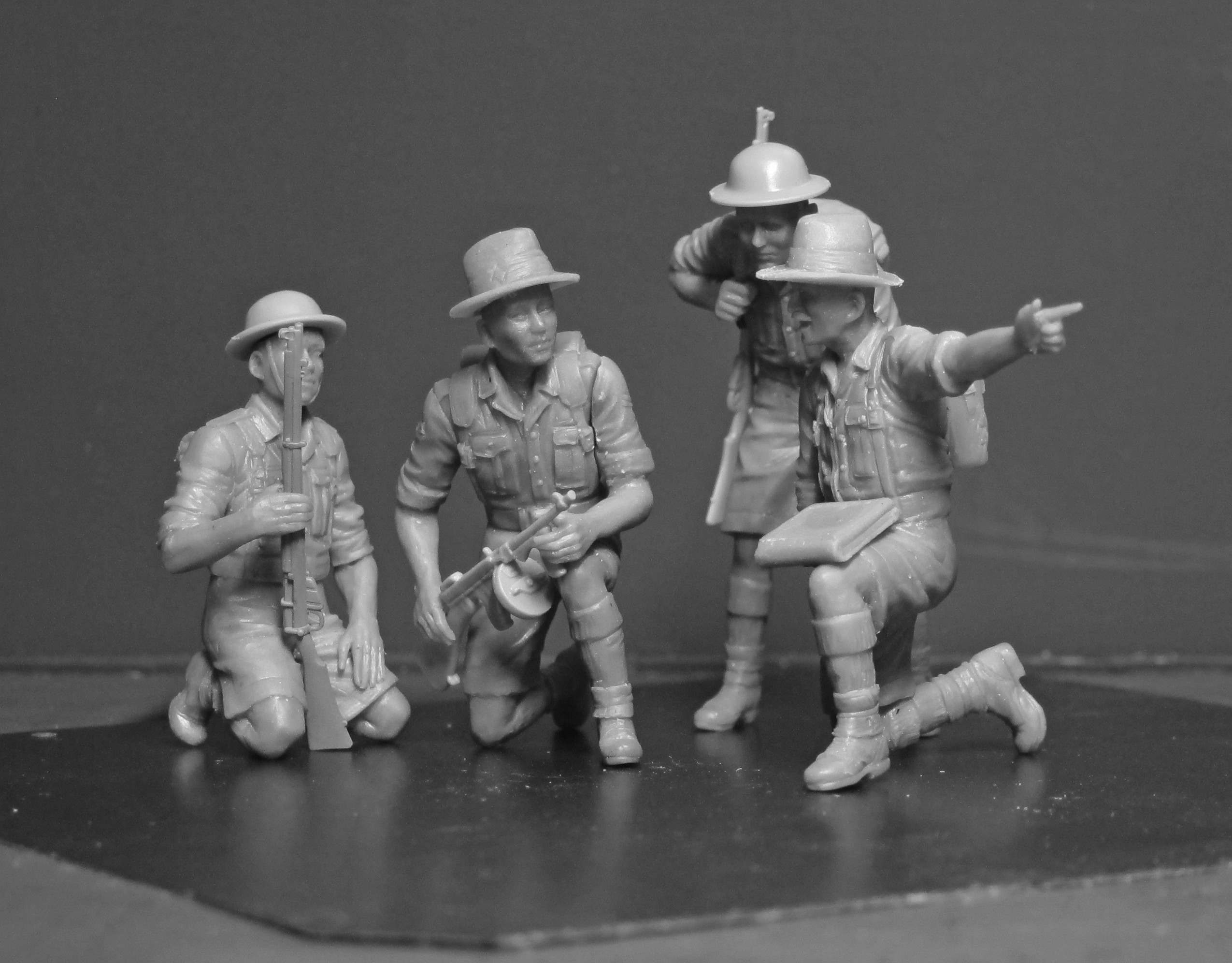 Набор фигурок 35563 Фигуры Гуркхские стрелки (1944), (4 фигуры) ICM