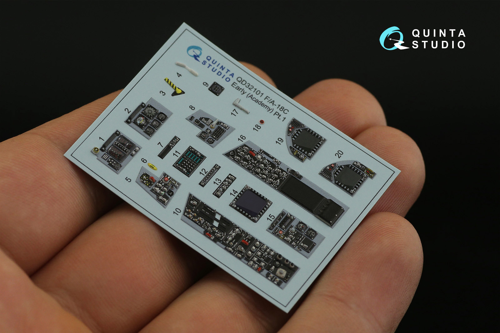 QD32101 3D Декаль интерьера кабины F/A-18С Early (для модели Academy)