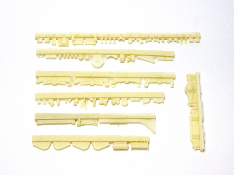 RIM35028 Советский самосвал ЗИС-ММЗ-585, масштаб 1/35 Red Iron