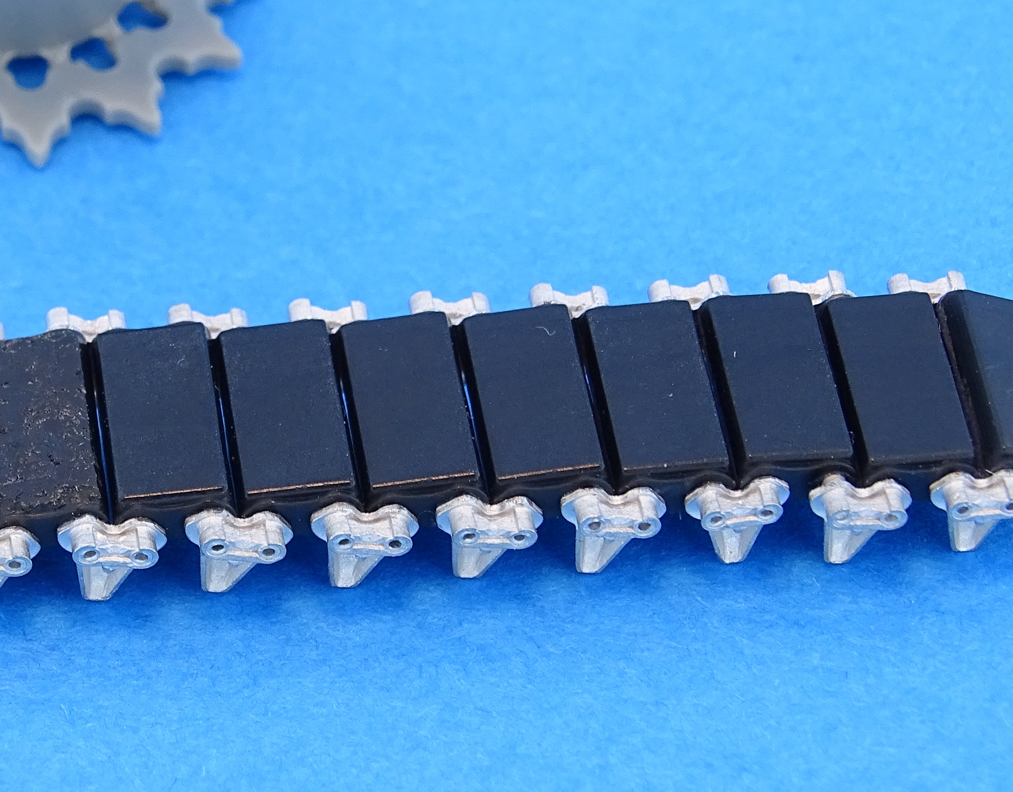 MTL-35120 Tracks for M3 Lee/GRANT T41 Track