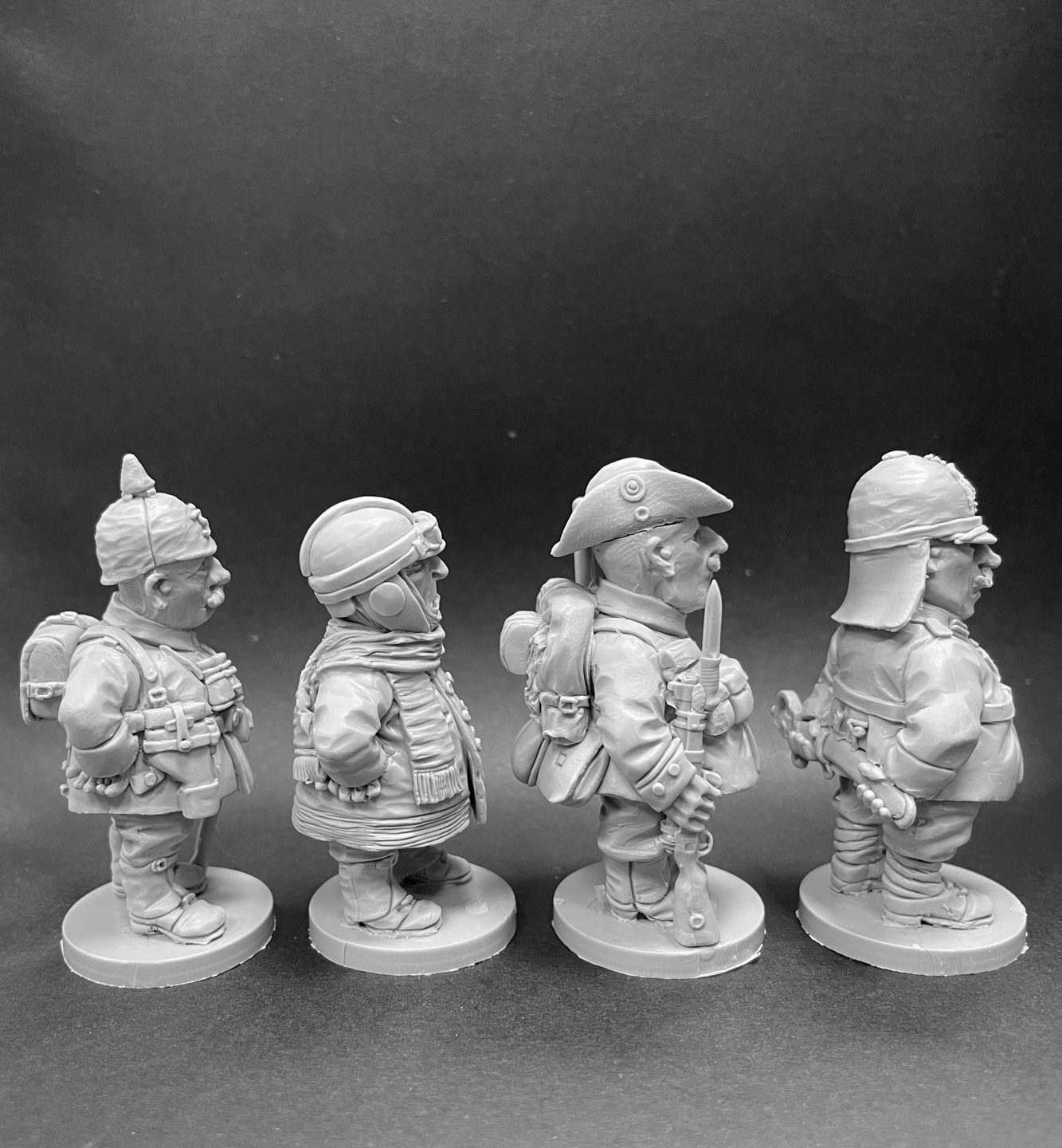 CHM-50.10. WW1: Германская армия №3. В комплекте 4 фигуры. Материал - смола. Chronos Miniatures