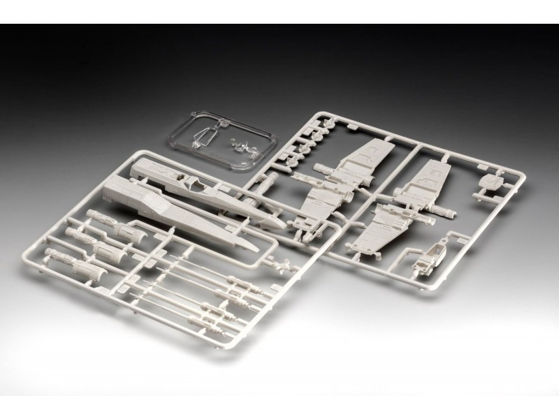 03601 Звездные войны Истребитель X-Wing Revell