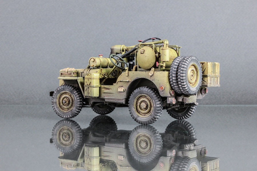 VS-012 MB Military Vehicle WASP Flamethrower Meng