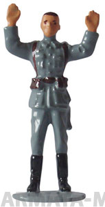 7-014 окрашеная фигура Пленный Солдатики "Ура"