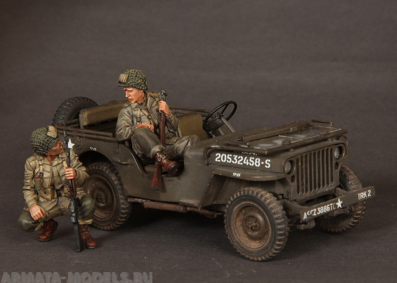 3518SOGA U.S.Airborne BAR Gunner and Airborne on rest SOGA Miniatures