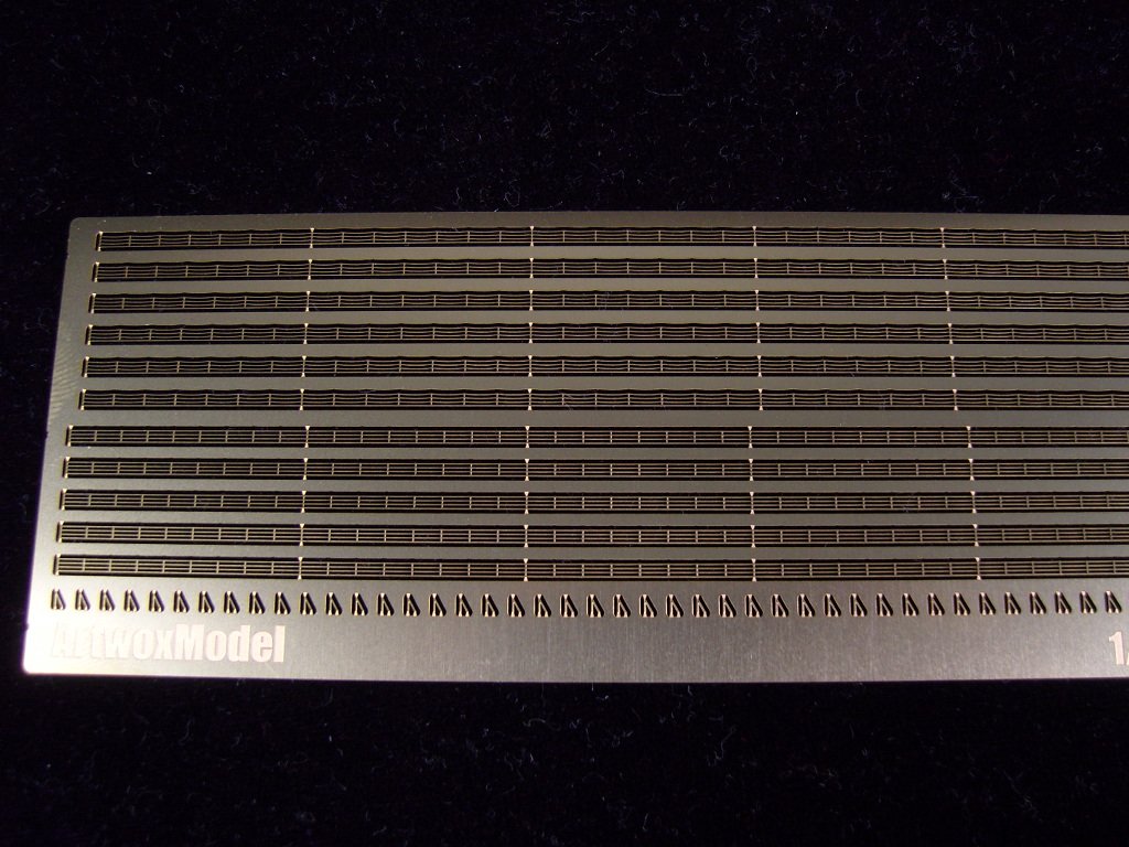 AW60017 Деревянная палуба для HMS Ships Utility Rail 1/700