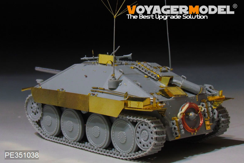 PE351038B WWII German Sd.Kfz.138/ 2 Hetzer Tank Destroyer Middle Version