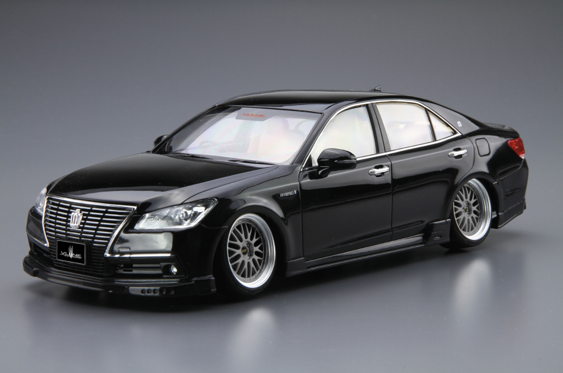 00855 Toyota Crown Royal Saloon G '12 AWS210 Vlene Aoshima