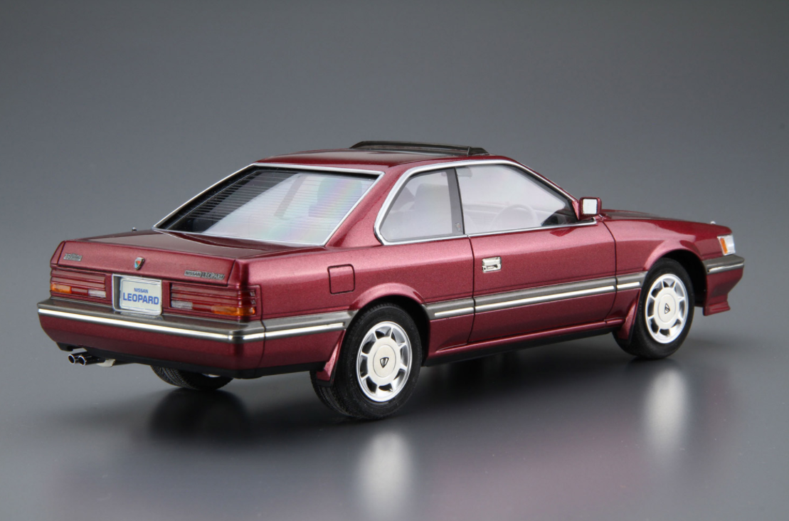 06109 Nissan UF31 Leopard 3.0 Ultima 86 Aoshima