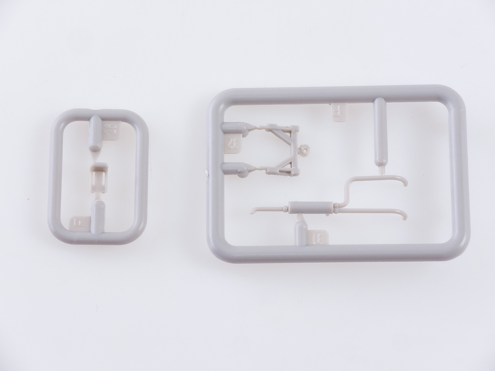 1290AVD Сборная модель АМУР-531350 бортовой AVD Models