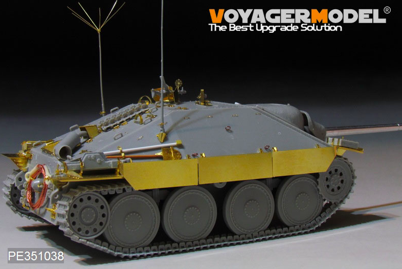 PE351038A WWII German Sd.Kfz.138/ 2 Hetzer Tank Destroyer Middle Version