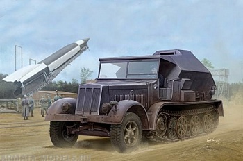 09573P Soviet BTR-152V1 APC