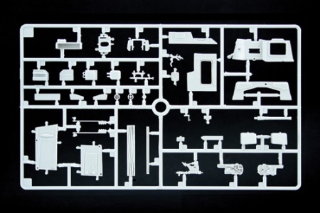 6477ИТ Самоходка L40 с 47/32 пушкой Italeri