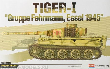 13299 Танк TIGER-I Gruppe Fehrmann, Essel 1945 Academy